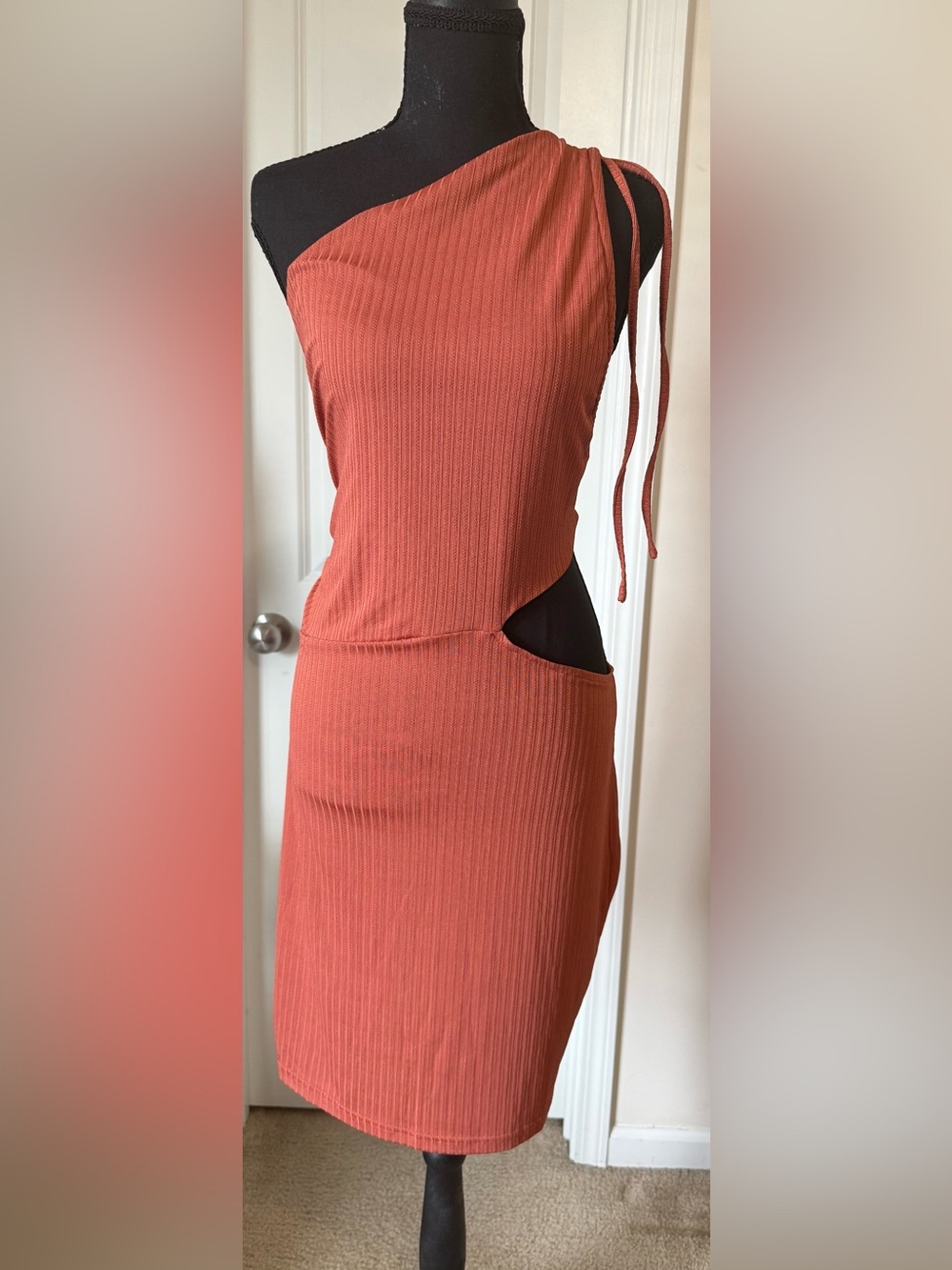 One-Shoulder Fall Orange Waist-to-Hip Cutout Dress (XL)